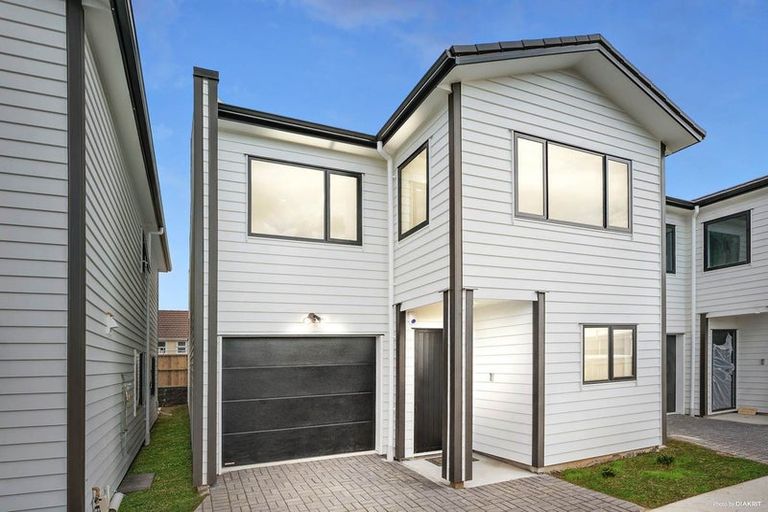 Photo of property in 4b Old Wairoa Road, Papakura, 2110
