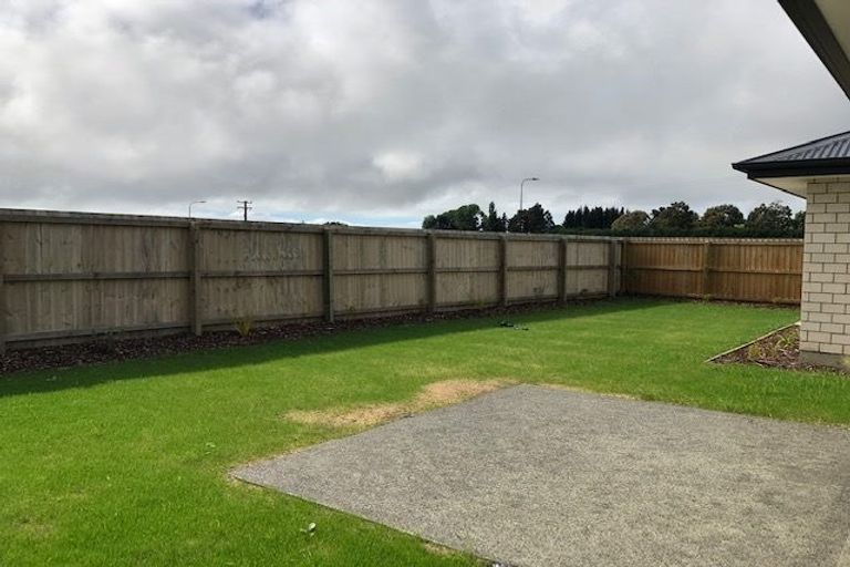 Photo of property in 4 Hamlett Drive, Woodend, 7610