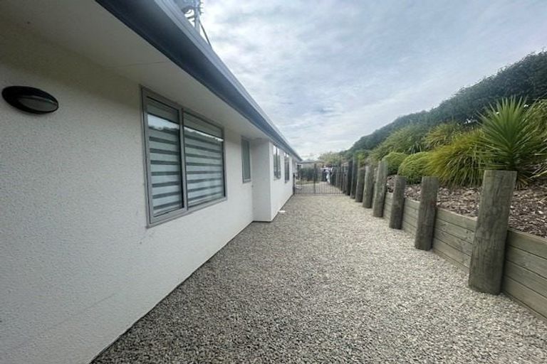 Photo of property in 15 Katania Heights, Brightwater, 7022