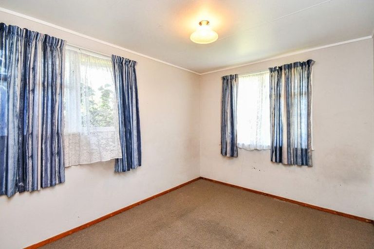 Photo of property in 17 Calthorp Close, Favona, Auckland, 2024