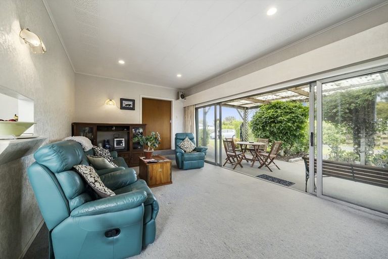 Photo of property in 36 Michael Road, Paraparaumu Beach, Paraparaumu, 5032
