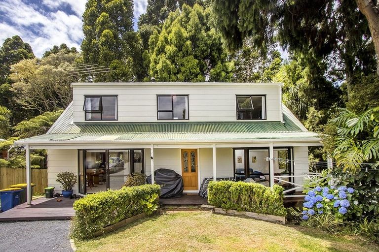 Photo of property in 94a Konini Road, Titirangi, Auckland, 0604