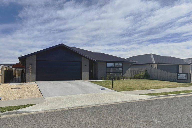 Photo of property in 5 Wykes Place, Amberley, 7410