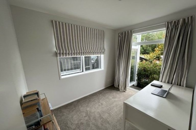 Photo of property in 5 Riroriro Road, Hobsonville, Auckland, 0616