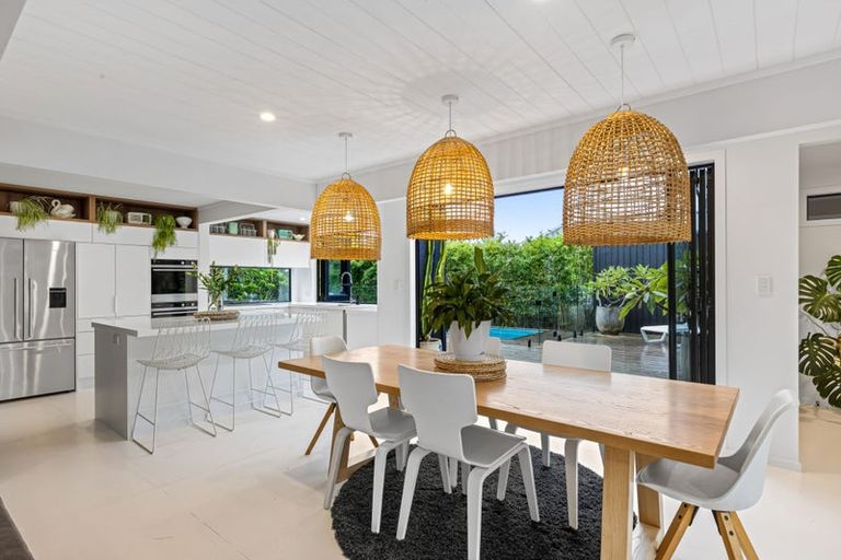 Photo of property in 2/9 Tainui Street, Torbay, Auckland, 0630