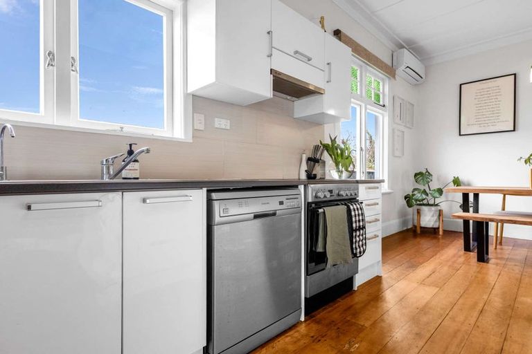 Photo of property in 800 Victoria Street, Parkvale, Hastings, 4122