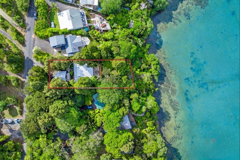 Photo of property in 16 Clinton Road, Tawharanui Peninsula, Matakana, 0986