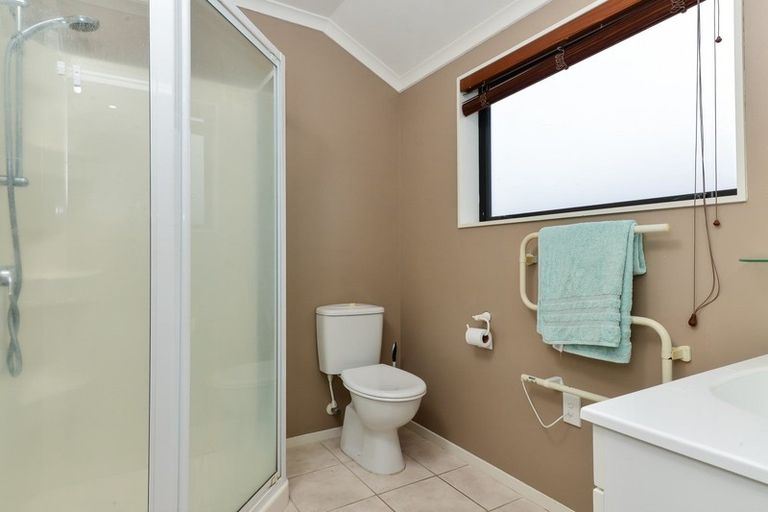 Photo of property in 54 Saint James Drive, Huntington, Hamilton, 3210