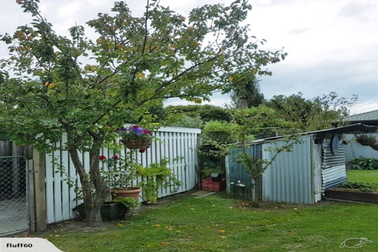 Photo of property in 19 Sturrocks Road, Redwood, Christchurch, 8051
