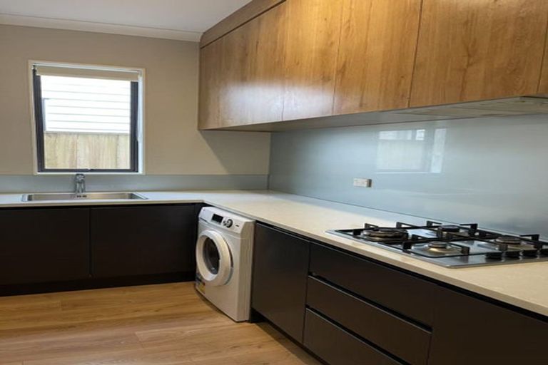 Photo of property in 19 Golden Avenue, Flat Bush, Auckland, 2019