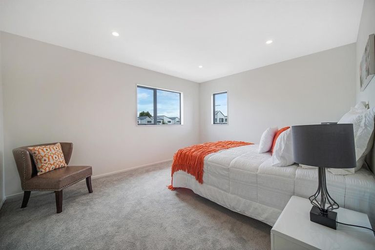 Photo of property in 32 Kairakau Street, Papakura, 2110