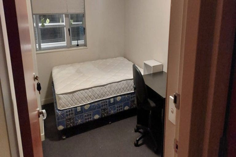 Photo of property in Cube Apartments, 5i/242 Taranaki Street, Mount Cook, Wellington, 6011