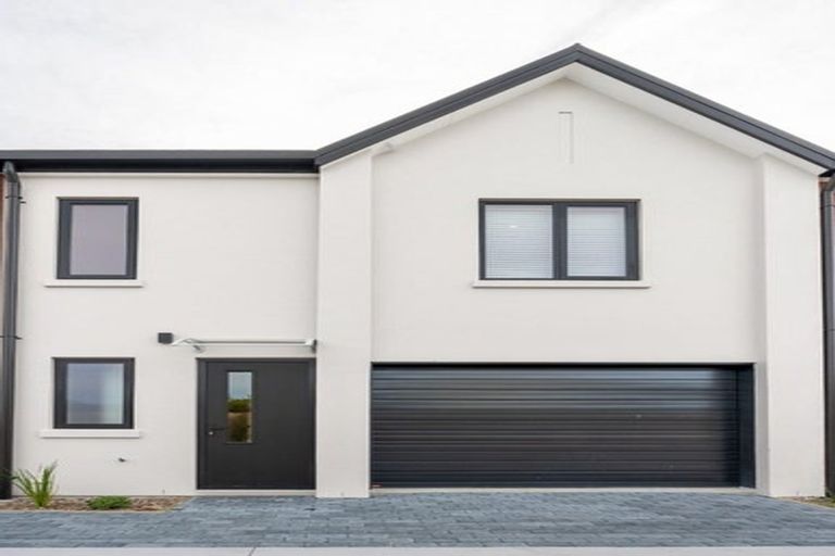 Photo of property in 2/45 Evesham Crescent, Spreydon, Christchurch, 8024