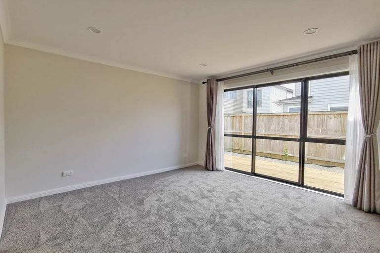 Photo of property in 34 Myland Drive, Hobsonville, Auckland, 0616