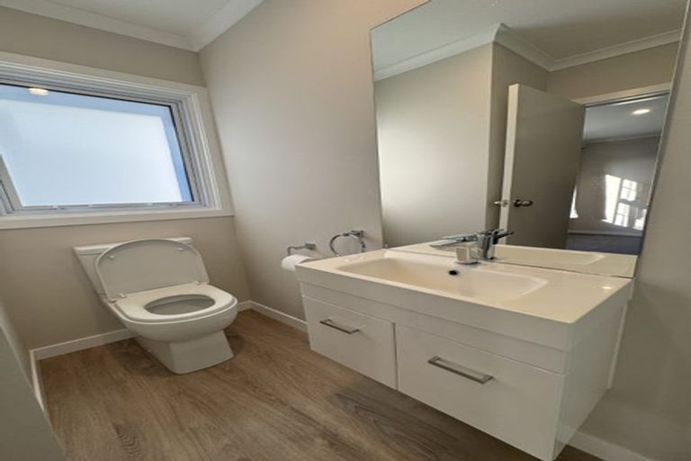 Photo of property in 26 Spinnaker Drive, Whitby, Porirua, 5024