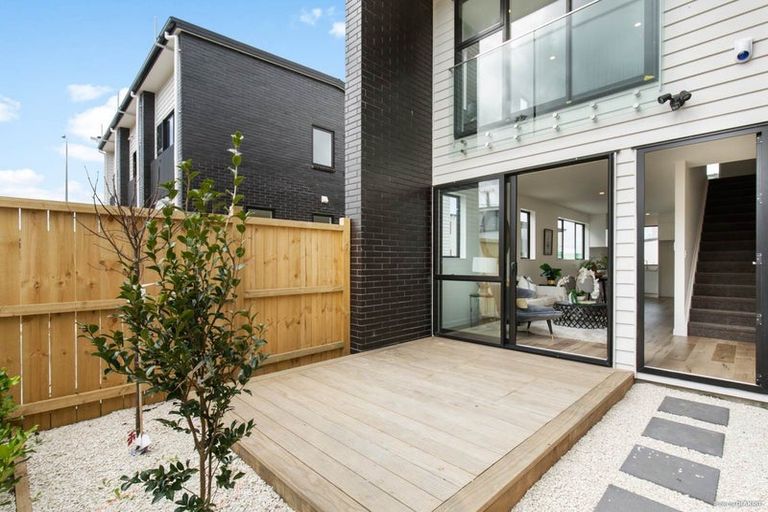 Photo of property in 12 Matakohe Road, Westgate, Auckland, 0814