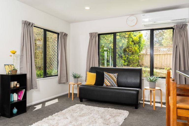 Photo of property in 4 Waverton Terrace, Churton Park, Wellington, 6037