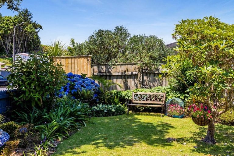 Photo of property in 30 Hobart Drive, Spotswood, New Plymouth, 4310