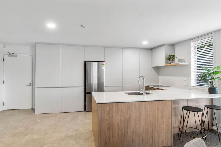 Photo of property in 17/15 Peterborough Street, Christchurch Central, Christchurch, 8013