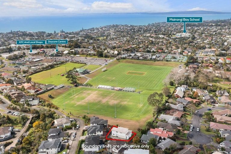 Photo of property in 65 Zara Court, Windsor Park, Auckland, 0632