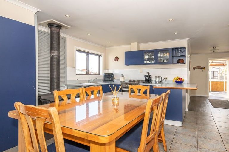 Photo of property in 29 Romilly Street, Westport, 7825