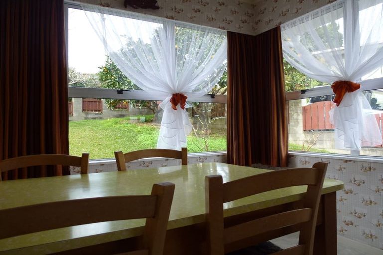 Photo of property in 8 Clotworthy Crescent, Onerahi, Whangarei, 0110