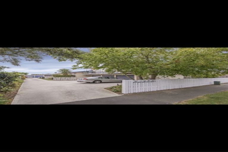 Photo of property in 3/355 Worcester Street, Linwood, Christchurch, 8011