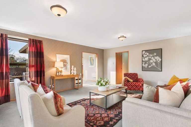 Photo of property in 8 Tuscany Place, Beckenham, Christchurch, 8023
