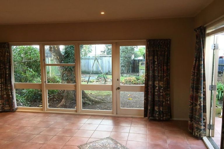 Photo of property in 29 Apollo Parade, Milson, Palmerston North, 4414