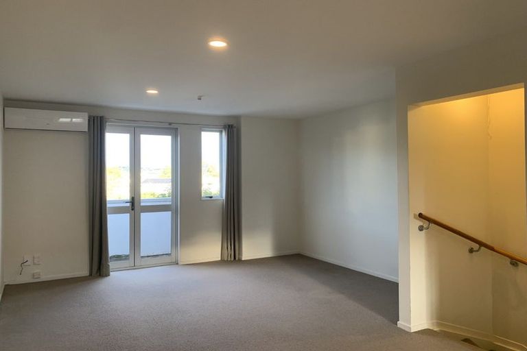 Photo of property in 97 Albionvale Road, Glen Eden, Auckland, 0602