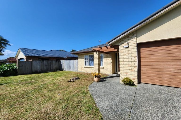 Photo of property in 20 Blackwood Drive, Wattle Downs, Auckland, 2103