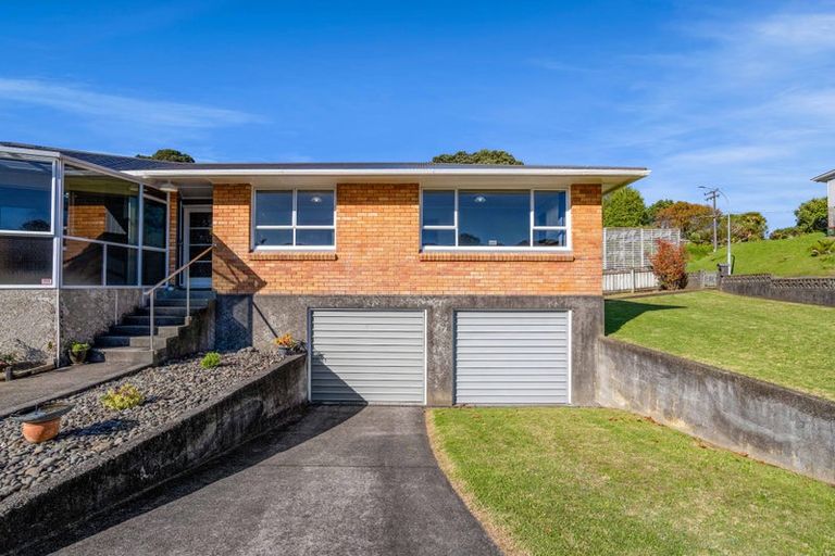 Photo of property in 2 Thames Street, Welbourn, New Plymouth, 4310