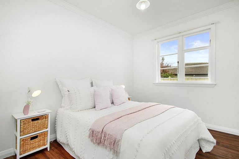 Photo of property in 965 High Street, Avalon, Lower Hutt, 5011