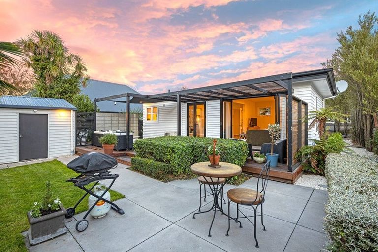 Photo of property in 239 Weston Road, St Albans, Christchurch, 8052