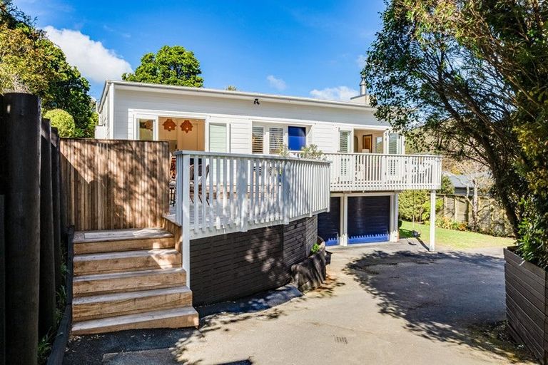 Photo of property in 35a Braithwaite Street, Karori, Wellington, 6012