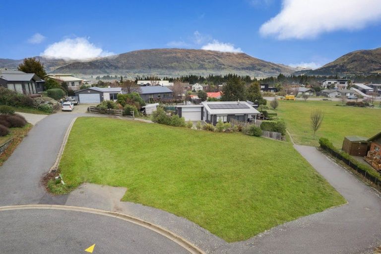 Photo of property in 6 Ansted Place, Wanaka, 9305