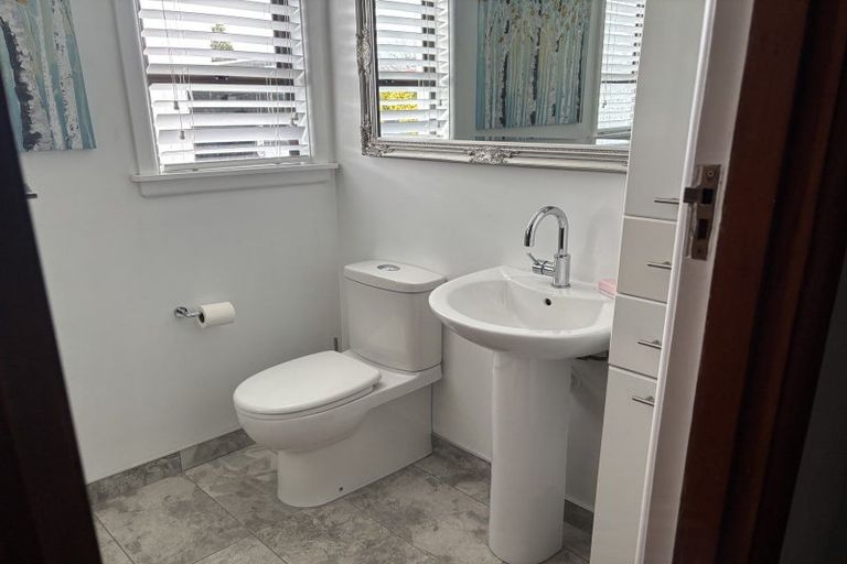 Photo of property in 207 Leo Street, Akina, Hastings, 4122