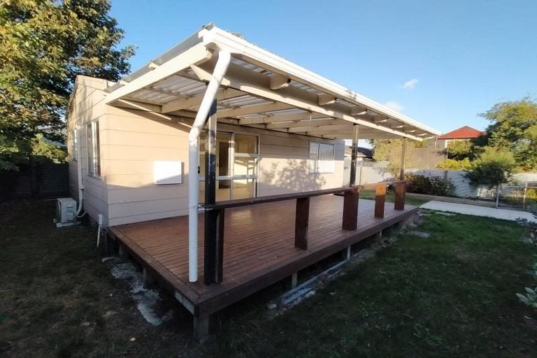 Photo of property in 12 Kauri Street, Roslyn, Palmerston North, 4414