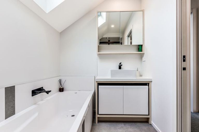 Photo of property in 2/22 Campbell Street, Frankton, Hamilton, 3204