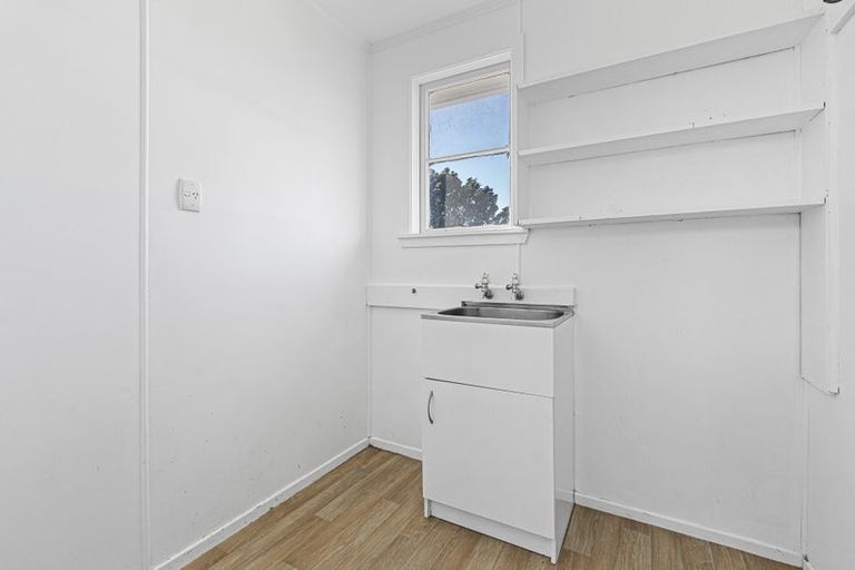 Photo of property in 6 Victoria Street, Waitara, 4320
