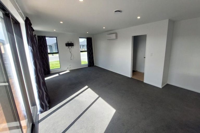 Photo of property in 18 Grimwood Street, Woodend, 7610