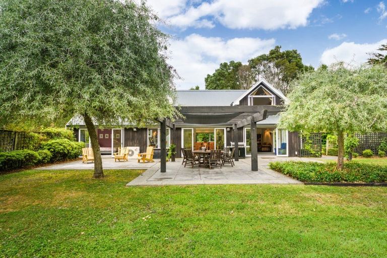 Photo of property in 212 Polson Hill Drive, Aokautere, Palmerston North, 4471
