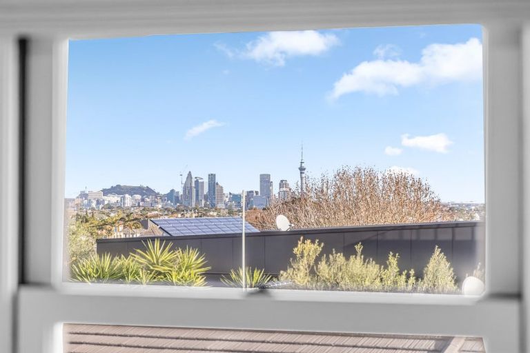 Photo of property in 8 Hororata Road, Hauraki, Auckland, 0622