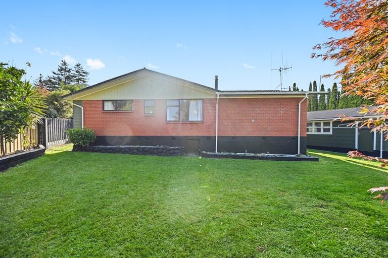 Photo of property in 8 Lorraine Place, Glenview, Hamilton, 3206