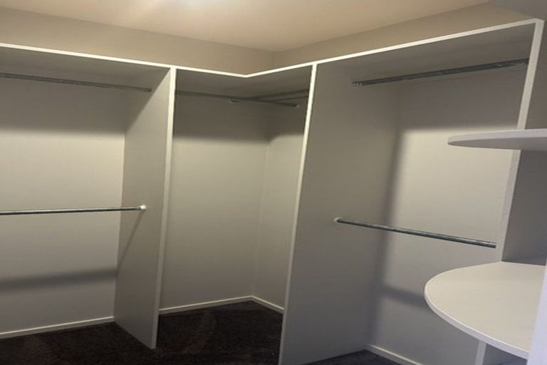 Photo of property in 34 Regency Crescent, Redwood, Christchurch, 8051