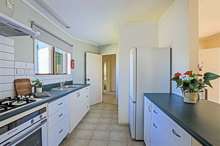 Photo of property in 23 Avondale Road, Taradale, Napier, 4112