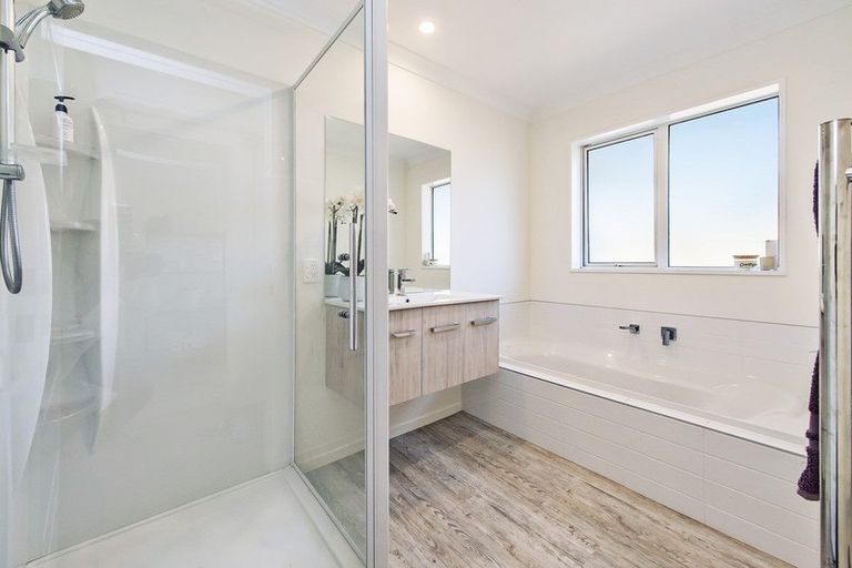 Photo of property in 18 Mclenaghan Road, Rolleston, 7614