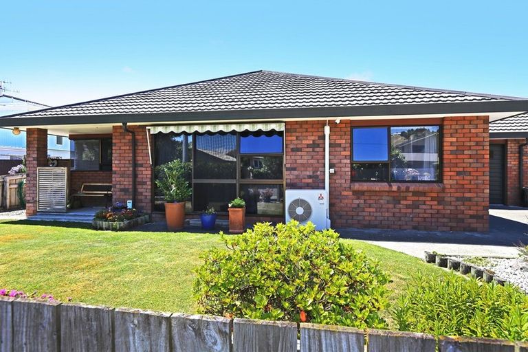 Photo of property in 49a Church Road, Taradale, Napier, 4112