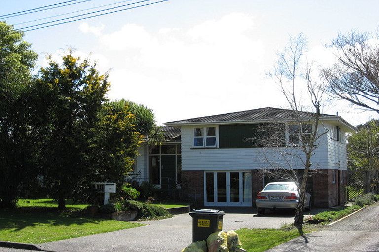 Photo of property in 26 Milne Street, Marton, 4710