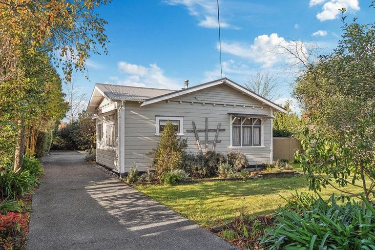 Photo of property in 182 High Street North, Carterton, 5713
